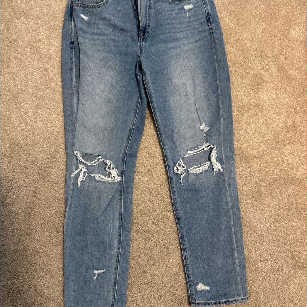 American Eagle Outfitters Blue Skinny Jeans with Rips at the knees